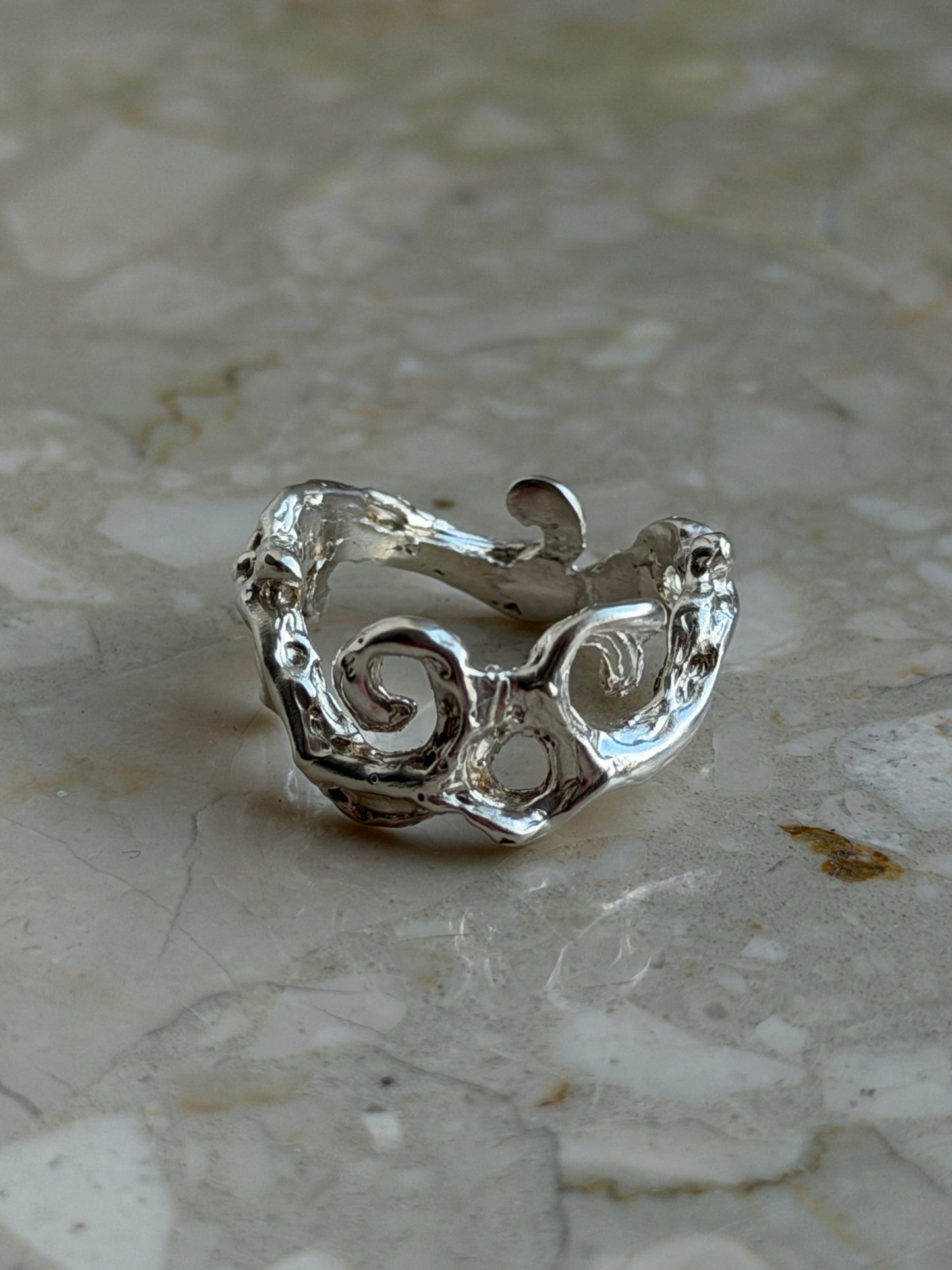 Vine ring